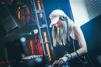 เพลง Jump Up / Drum & Bass ขับร้องโดย กลองอิเล็กทรอนิกส์, ซินธิไซเซอร์, ร้องหญิง, ร้องชาย และซับเบส เหมาะสำหรับงานโฆษณาและเพลงประกอบภาพยนตร์ เหมาะสำหรับการดำเนินการ.